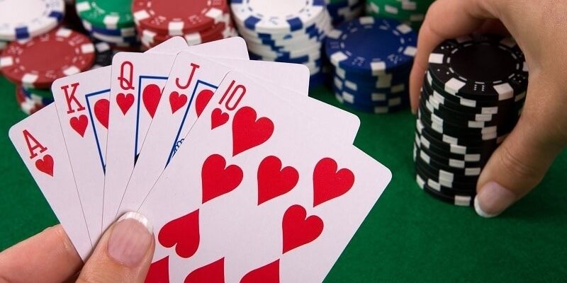Những lợi ích khi chơi Mậu binh, Mậu binh 8xbet